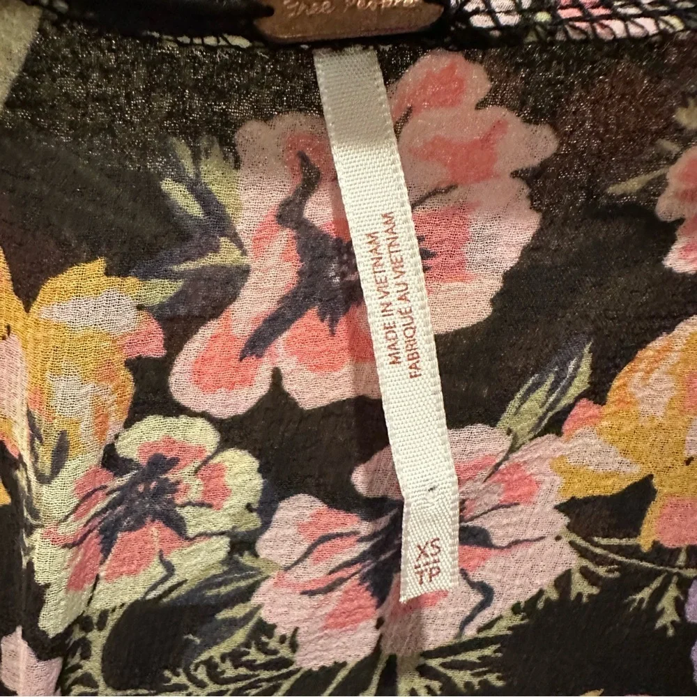 Free People Long Sleeve Maybel Blouse Women's Floral Print Black Combo Size XS - Picture 9 of 12